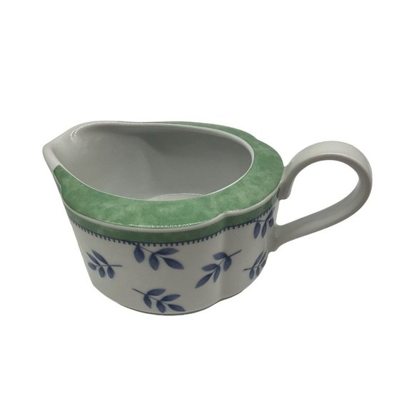 Villeroy & Boch SWITCH 3 Gravy/Sauce Boat White Blue Leaf Print Discontinued - Picture 1 of 15